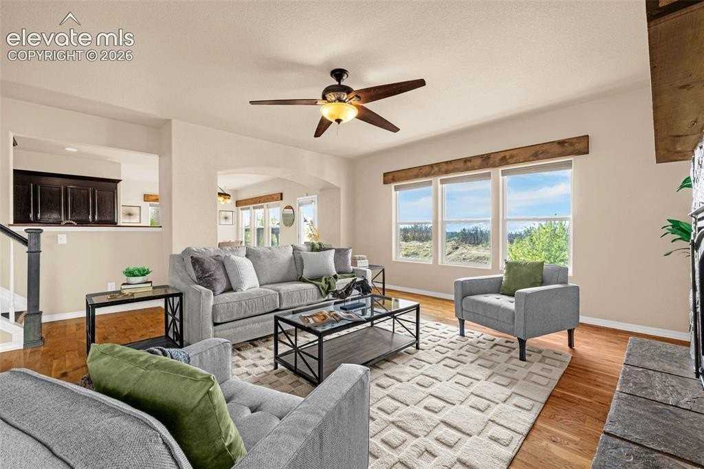 1364 Diamond Rim Dr - Photo 5 of 48