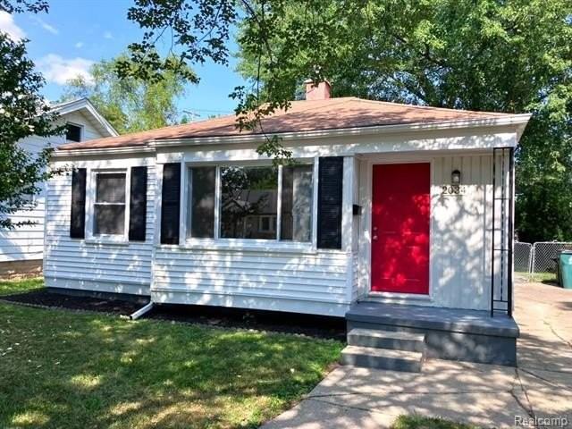 2034 Martin Rd - Photo 2 of 18