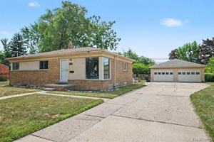 featured image of 22282 E Schafer St