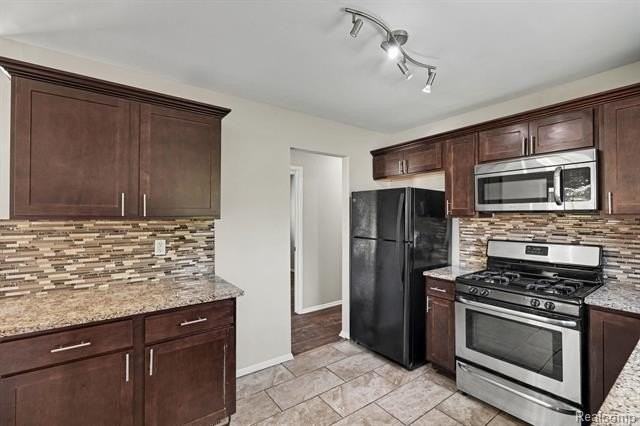 22282 E Schafer St - Photo 7 of 16