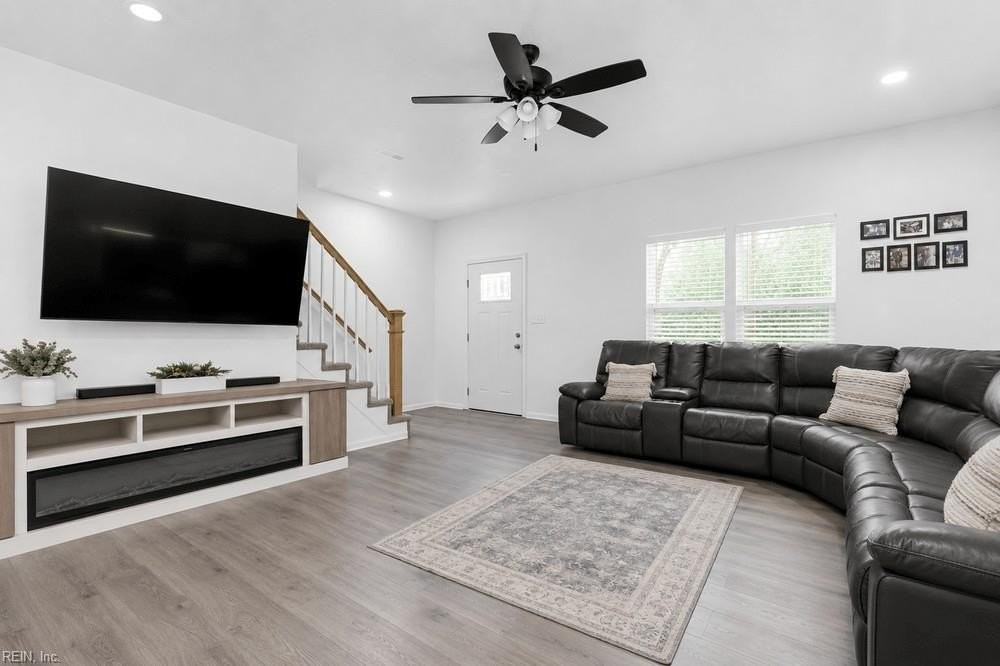 5405R Godwin Blvd - Photo 5 of 23