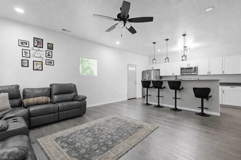 5405R Godwin Blvd - Photo 6 of 23