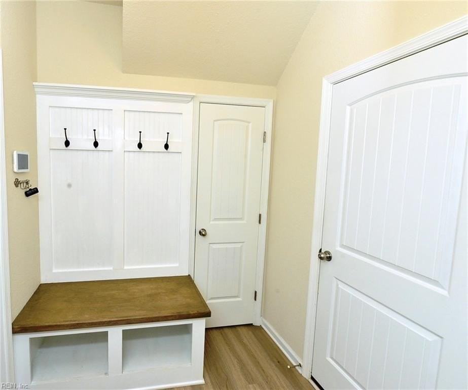 1701 Pasture Pl - Photo 5 of 36