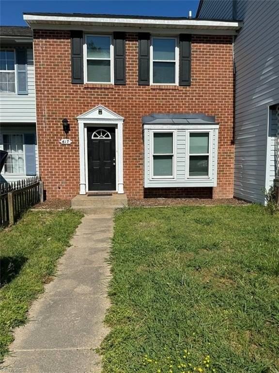 617 Fox Creek Ct - Photo 2 of 20