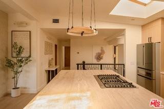 7802 Torreyson Dr - Photo 7 of 8