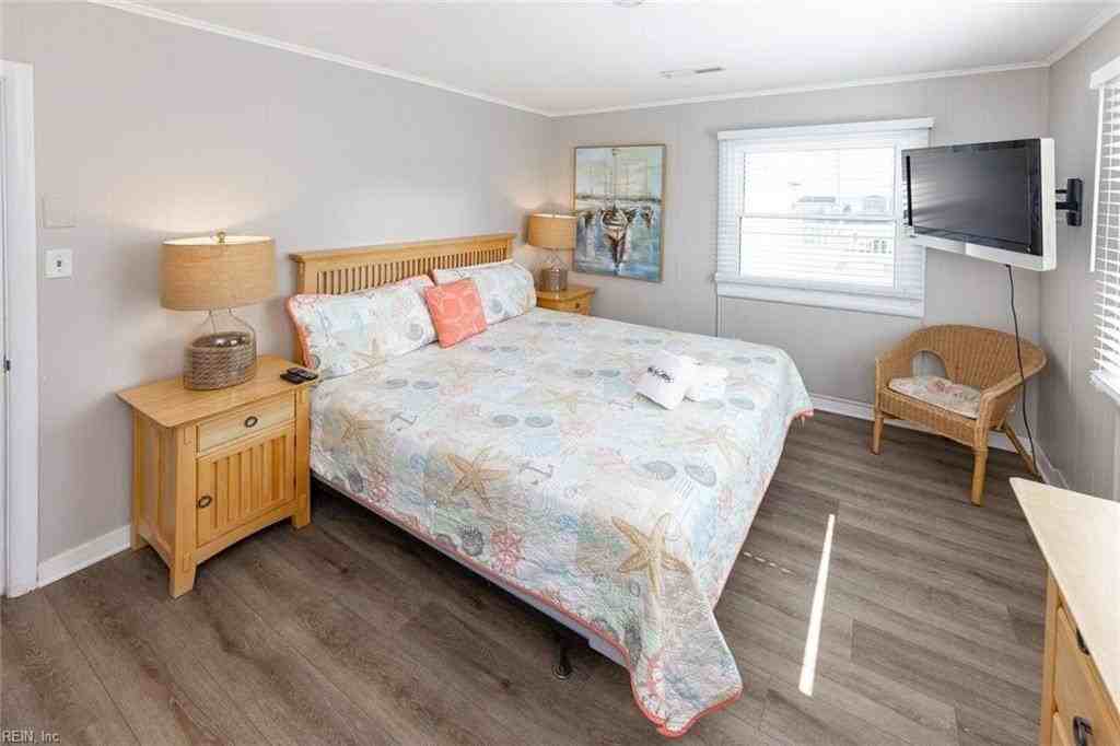 3661 Sandfiddler Rd - Photo 7 of 9