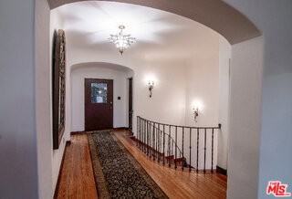 3475 N Knoll Dr - Photo 3 of 8
