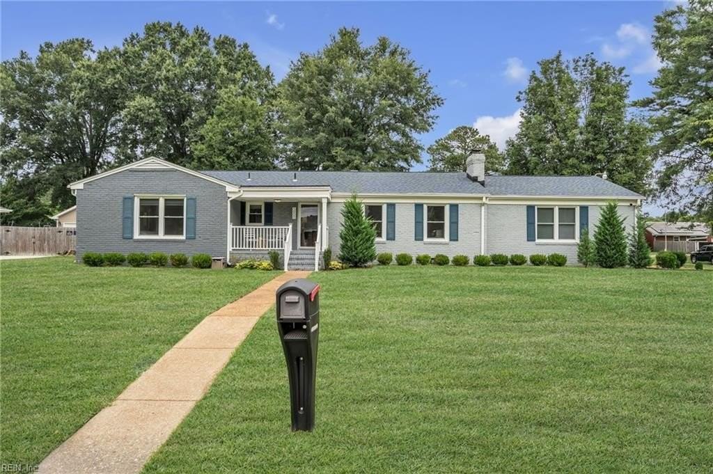 5800 Barberry Ln - Photo 3 of 48