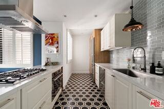 8455 Fountain Ave #301 - Photo 3 of 8
