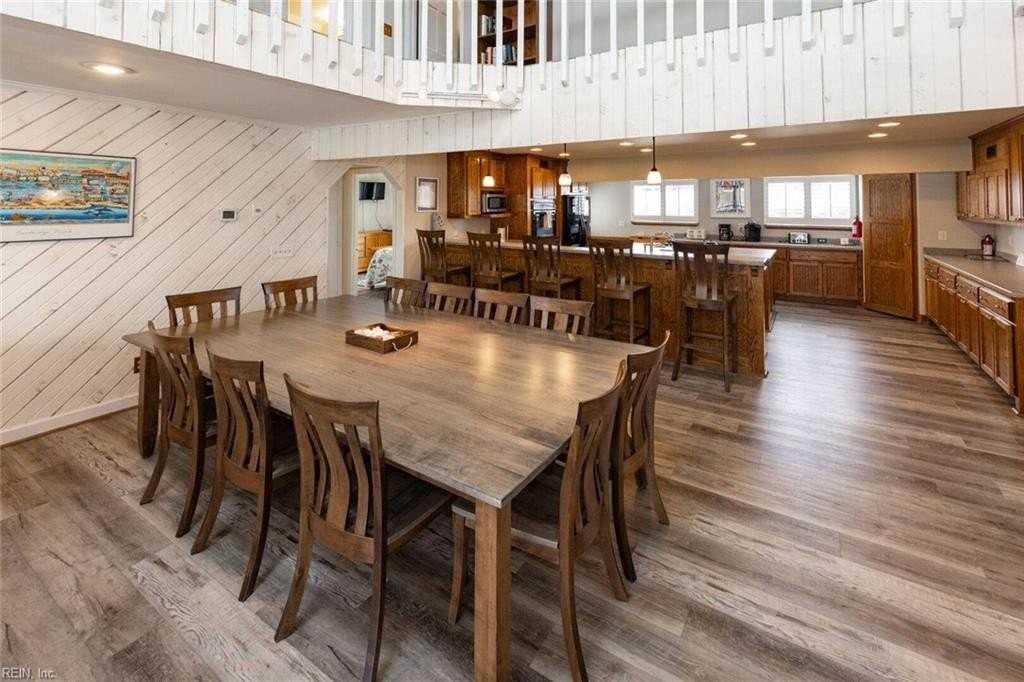 3001 Sandfiddler Rd - Photo 3 of 8