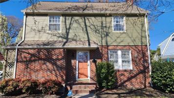 featured image of 300 Russell St