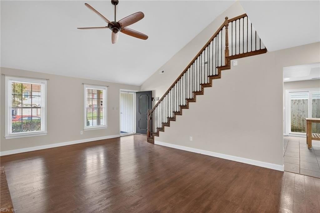 5677 Rushmere Dr - Photo 6 of 29