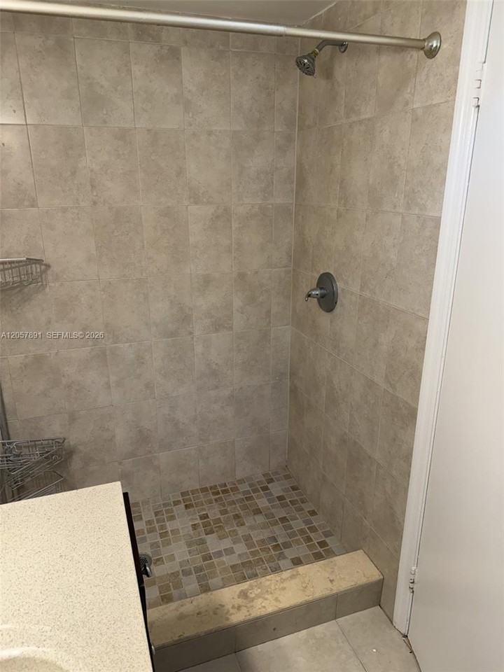 4855 University Dr - Photo 6 of 8