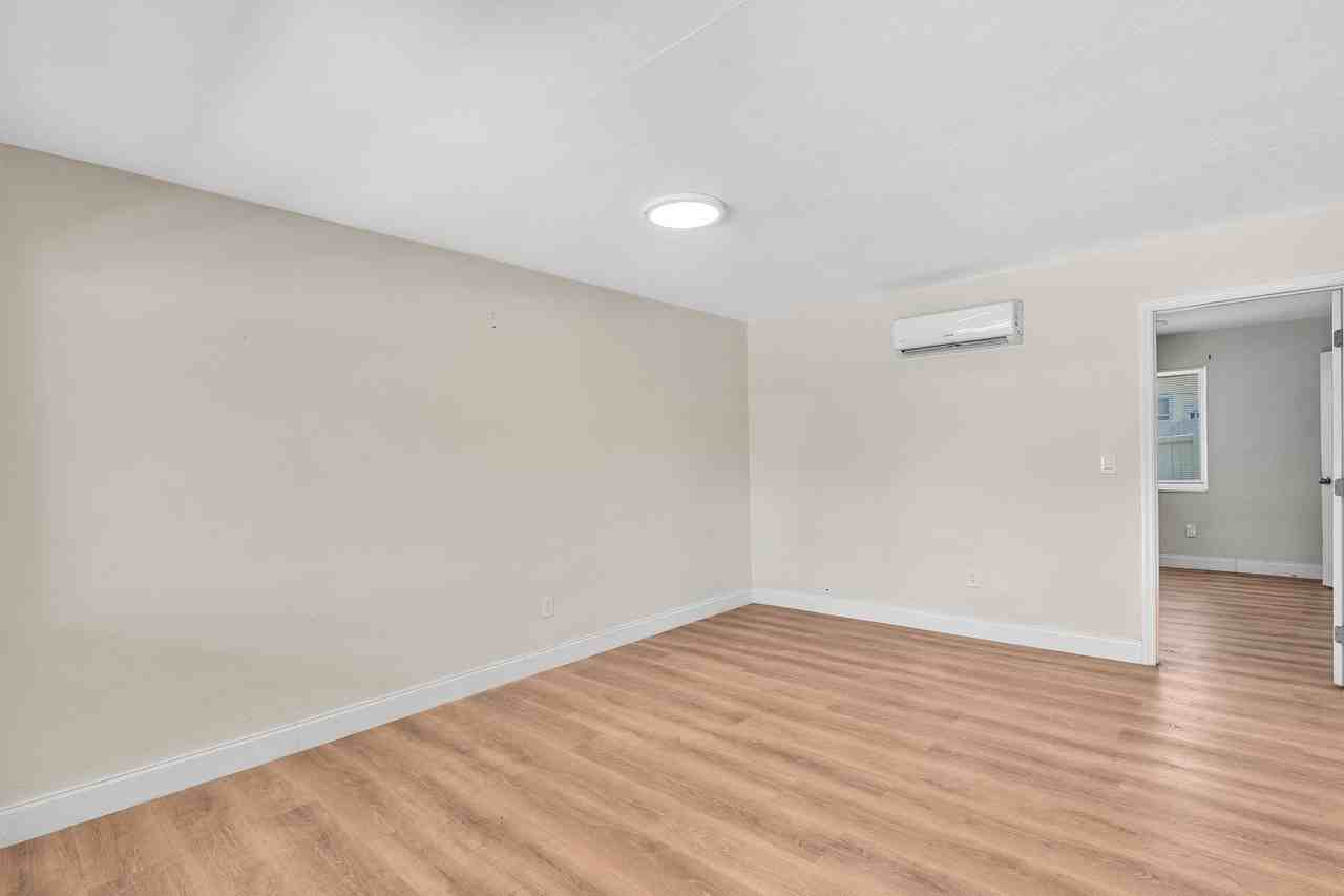 800 Moffett St #3 - Photo 3 of 22