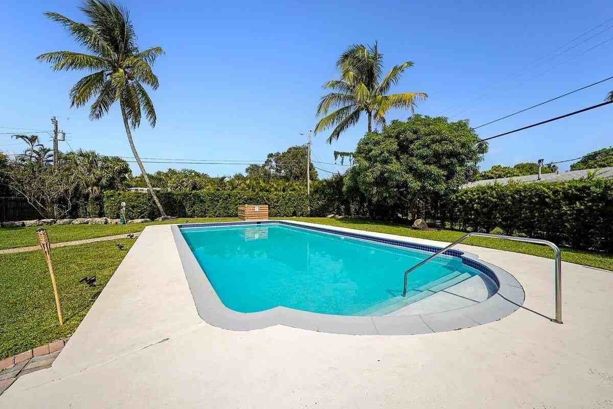 332 Nw 26th Ct - Photo 4 of 40