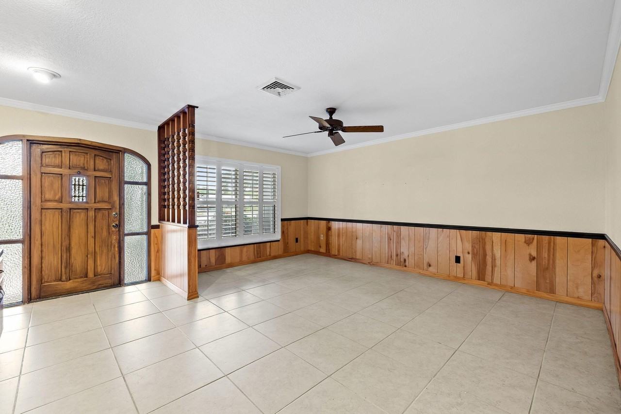 3324 Sunrise Blvd - Photo 3 of 26