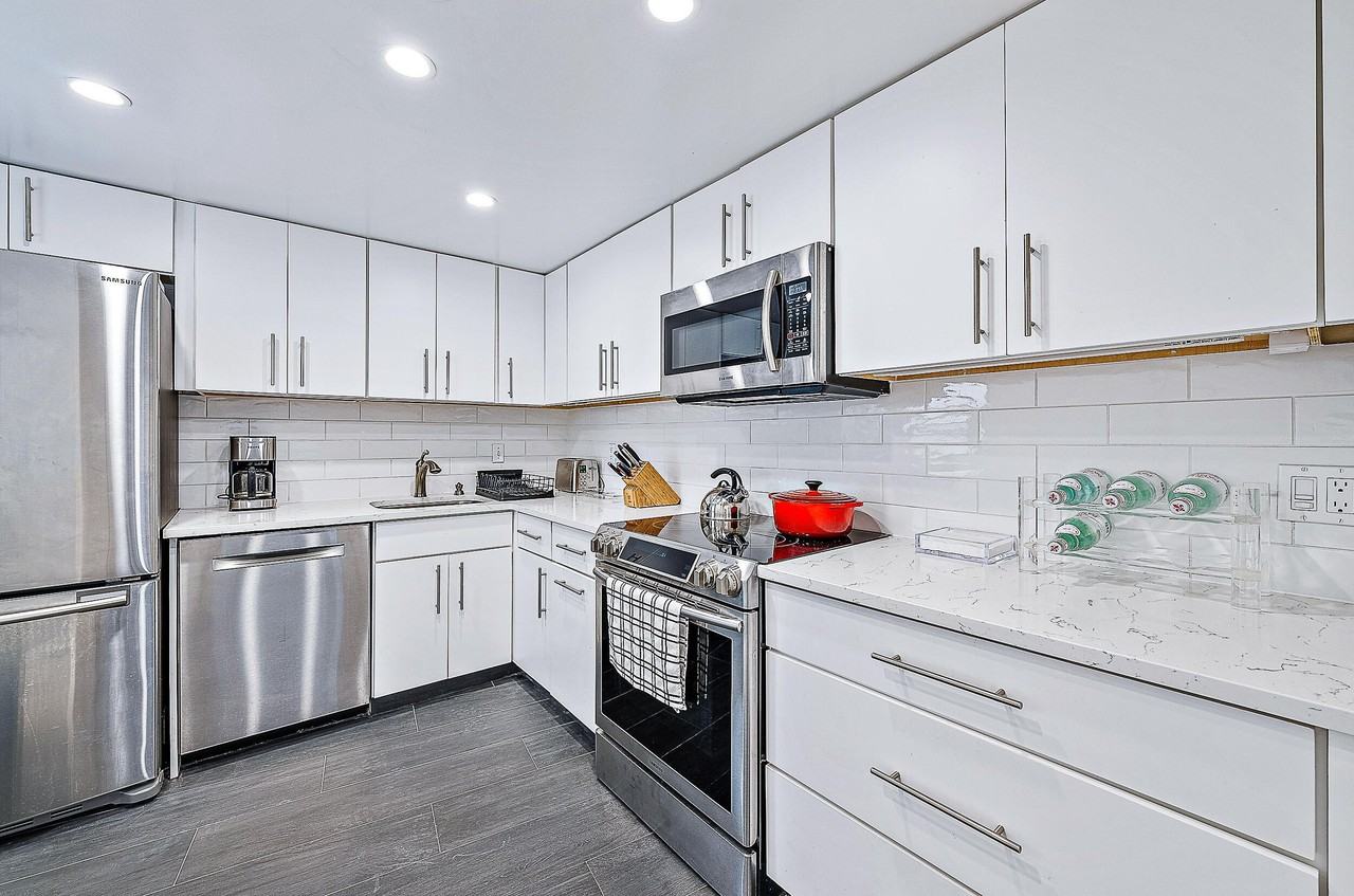 2760 S Ocean Blvd #310 - Photo 5 of 17