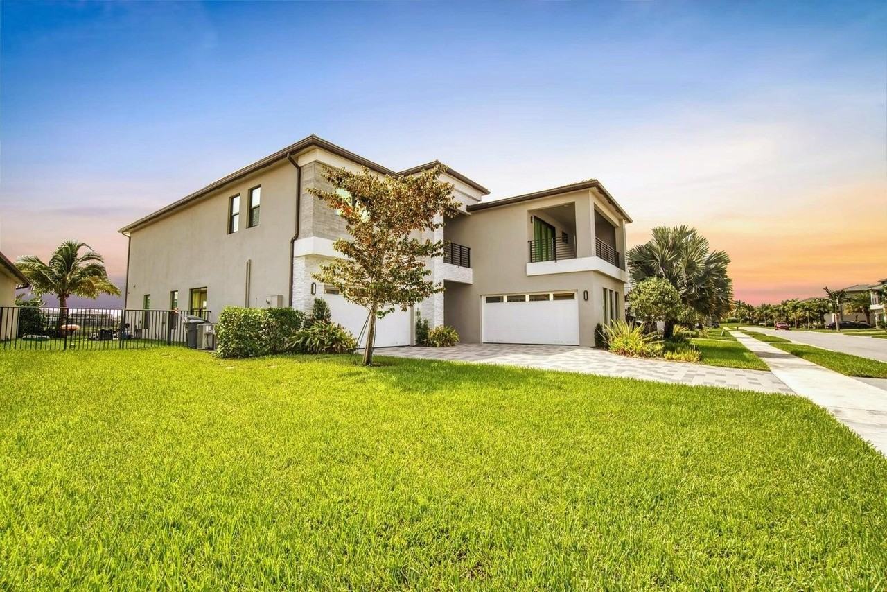 17046 Wandering Wave Ave - Photo 3 of 50