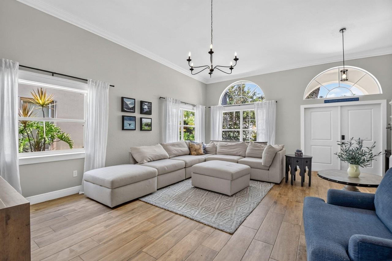 4085 Bahia Isle Cir - Photo 5 of 43
