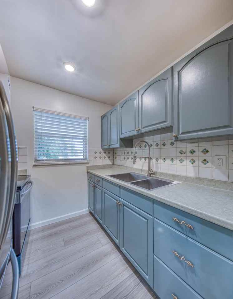 411 S M St #5 - Photo 3 of 21