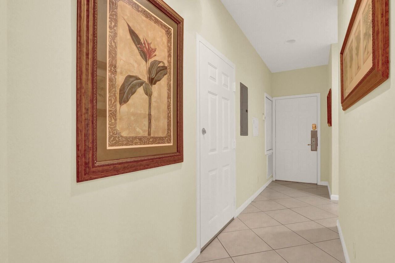 8319 Mulligan Cir - Photo 3 of 44