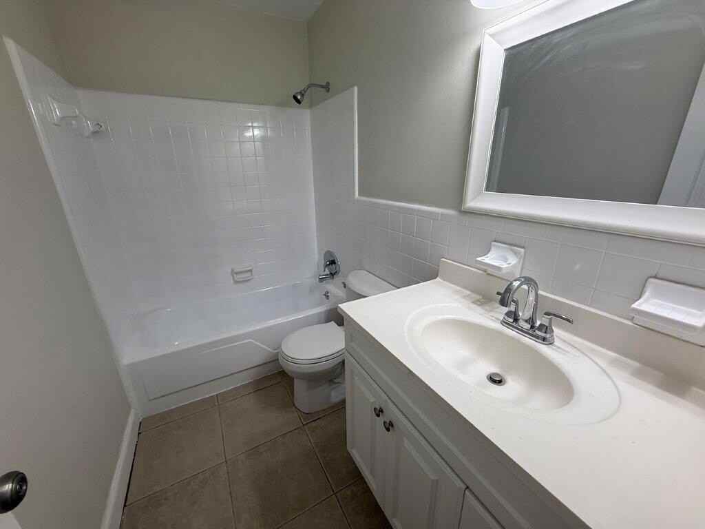 265 Sw 7th St #4 - Photo 7 of 12