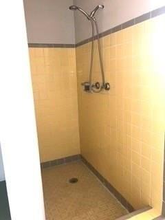 3200 Ne 5th Ct #WEST - Photo 6 of 9
