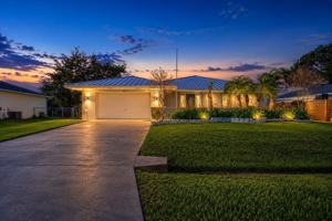 featured image of 651 Se Degan Dr