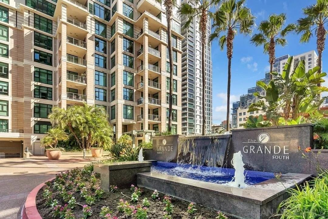1205 Pacific Hwy #1706 - Photo 2 of 24