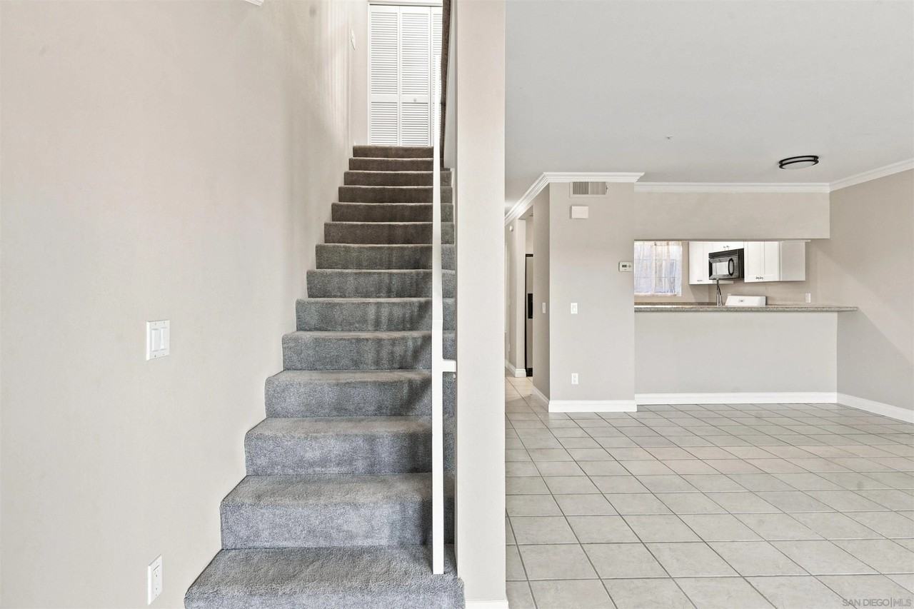5704 Camino Del Cielo #203 - Photo 3 of 25