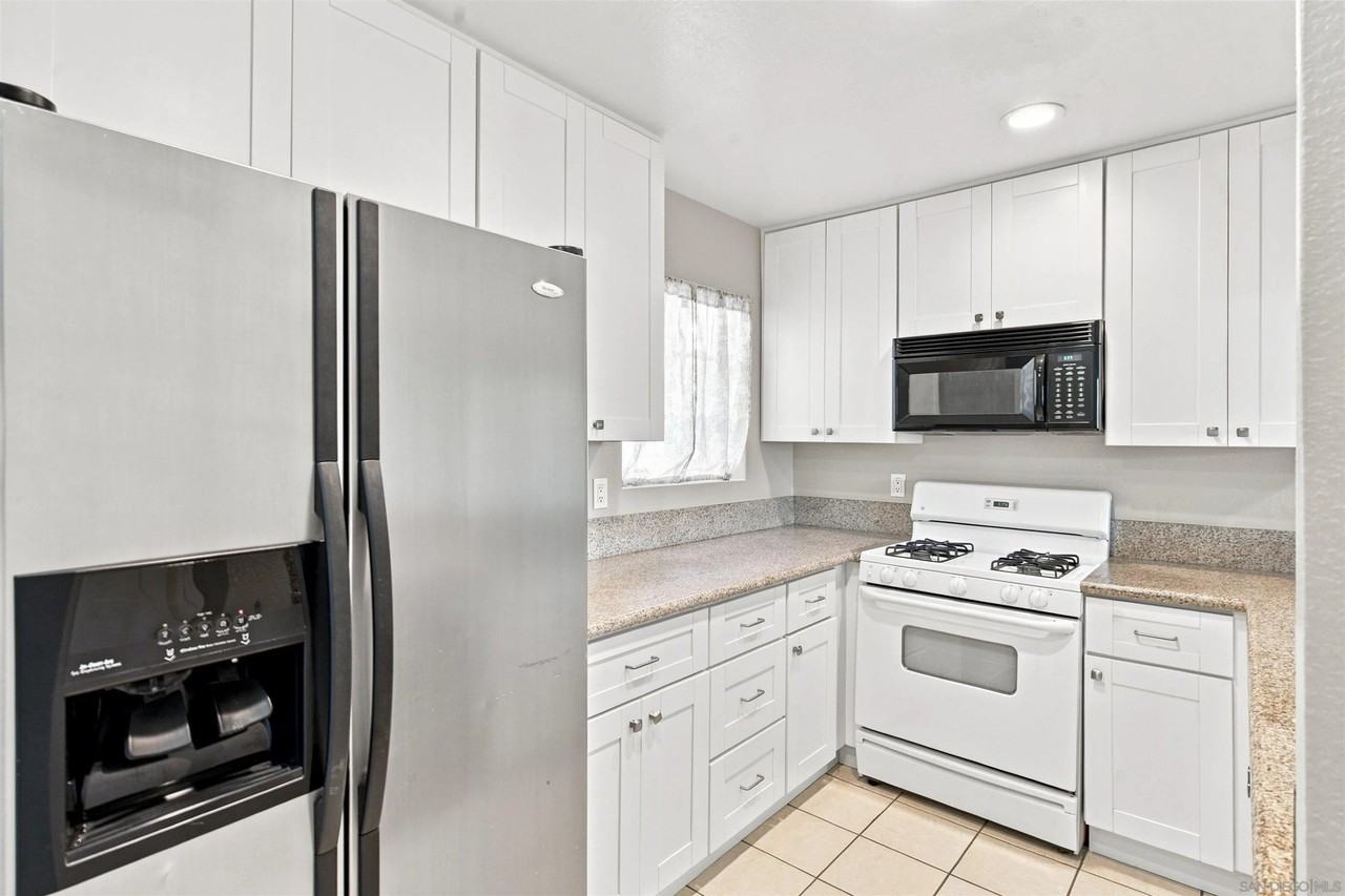 5704 Camino Del Cielo #203 - Photo 6 of 25