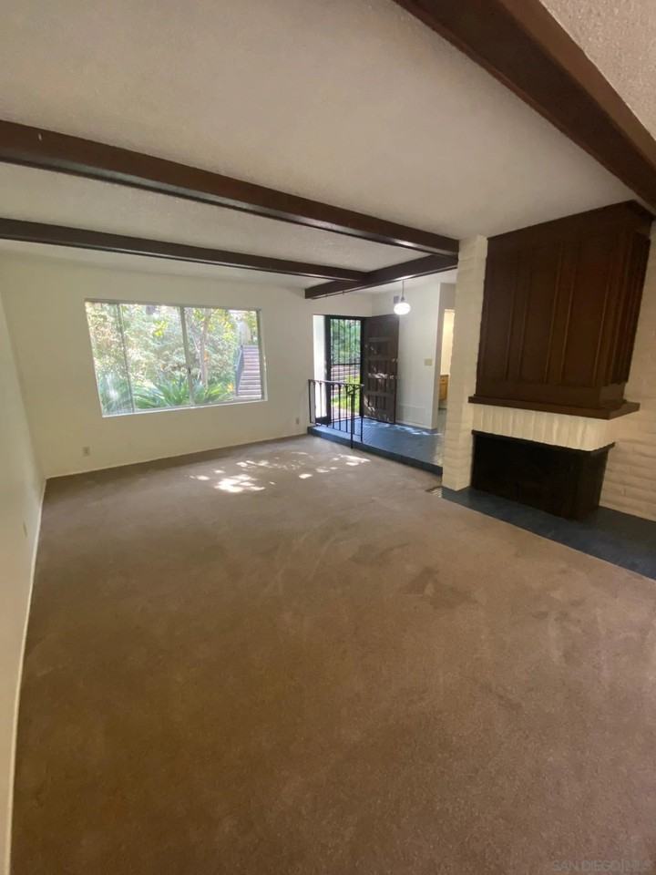 4319 Collwood Ln - Photo 4 of 26