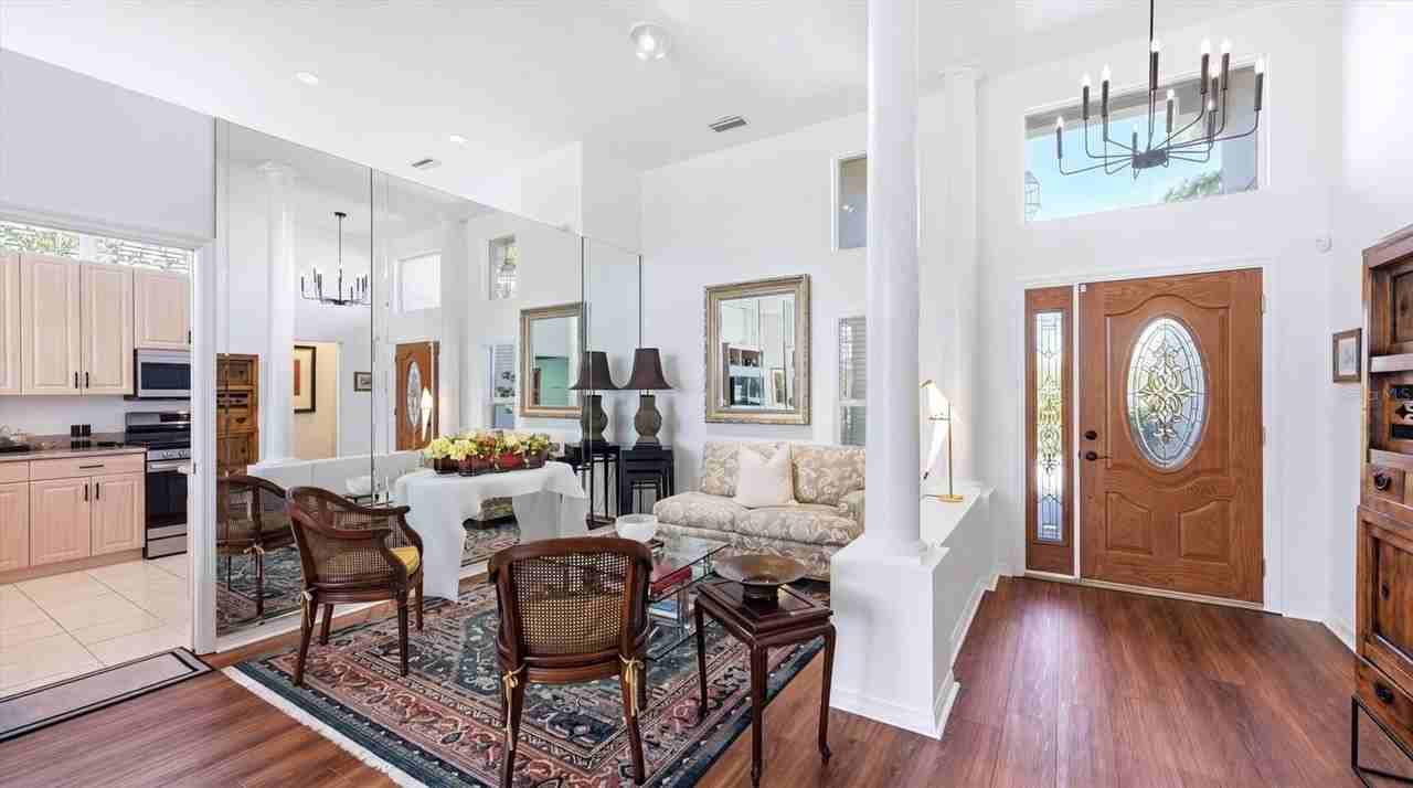 8009 Hampton Ct - Photo 6 of 50