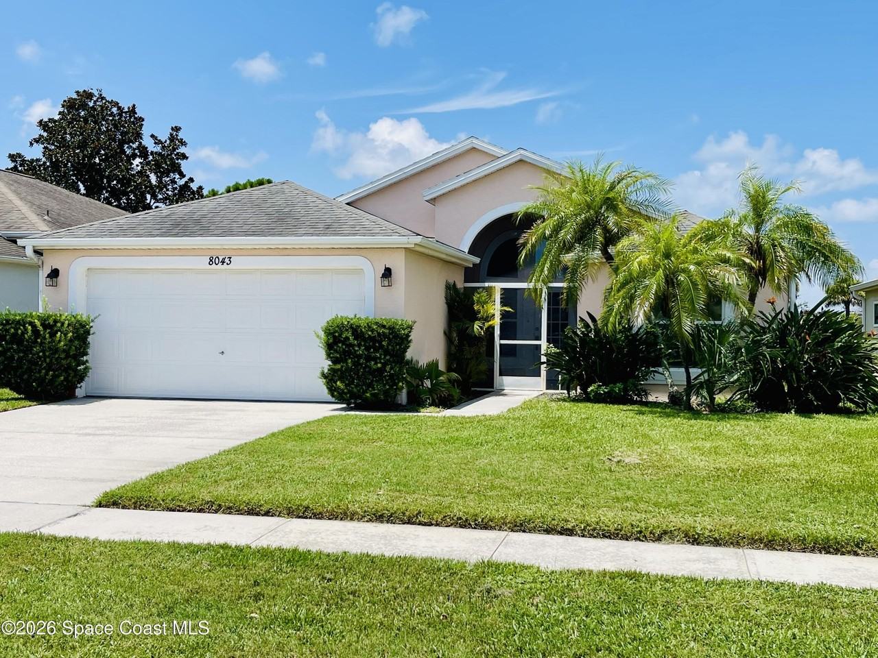 8043 Bracken Ln