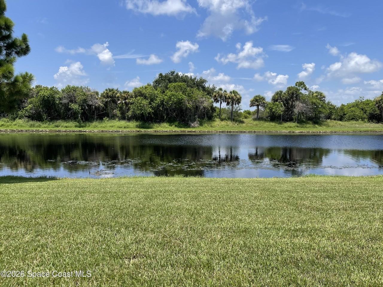 8043 Bracken Ln - Photo 4 of 22