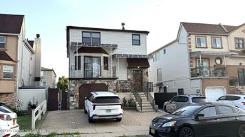 featured image of 216 Monahan Ave #2ndFL