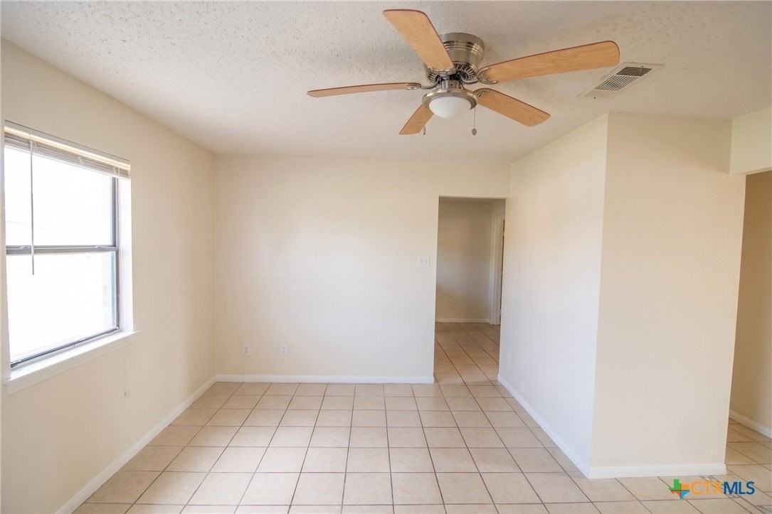 304 Erby Ave #A - Photo 2 of 9