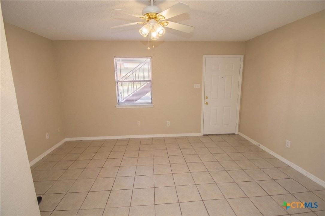 304 Erby Ave #A - Photo 3 of 9