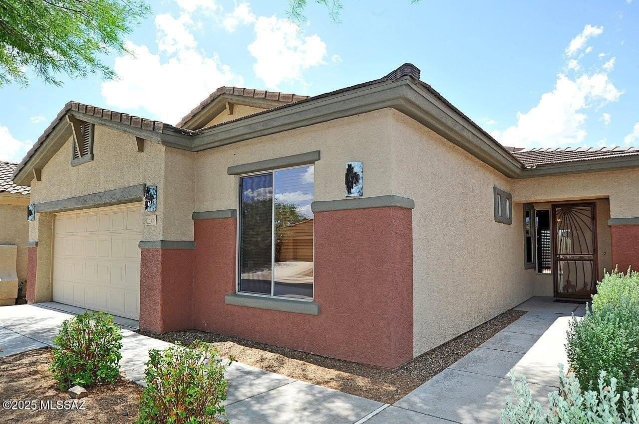 12547 N New Reflection Dr - Photo 4 of 40