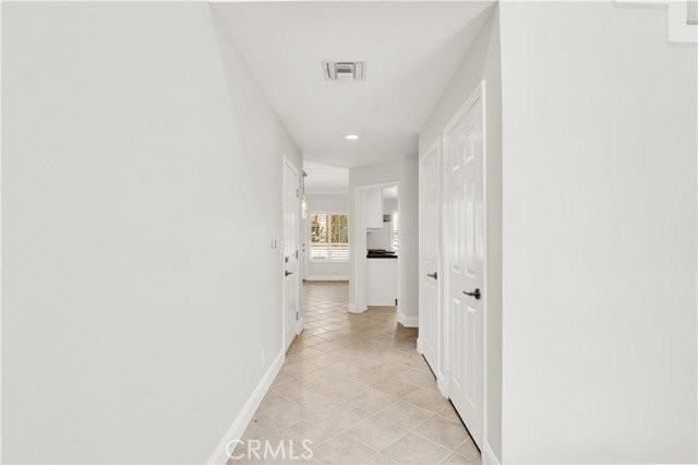 5200 White Oak Ave #52 - Photo 4 of 8