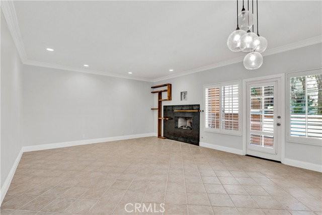 5200 White Oak Ave #52 - Photo 6 of 8