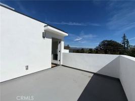 featured image of 5044 Laurel Canyon Blvd