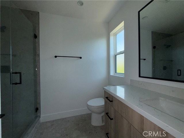 5044 Laurel Canyon Blvd - Photo 7 of 8
