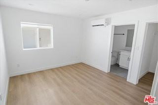 14167 Calvert St - Photo 4 of 8
