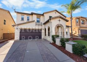 featured image of 1672 N Las Flores Dr #1