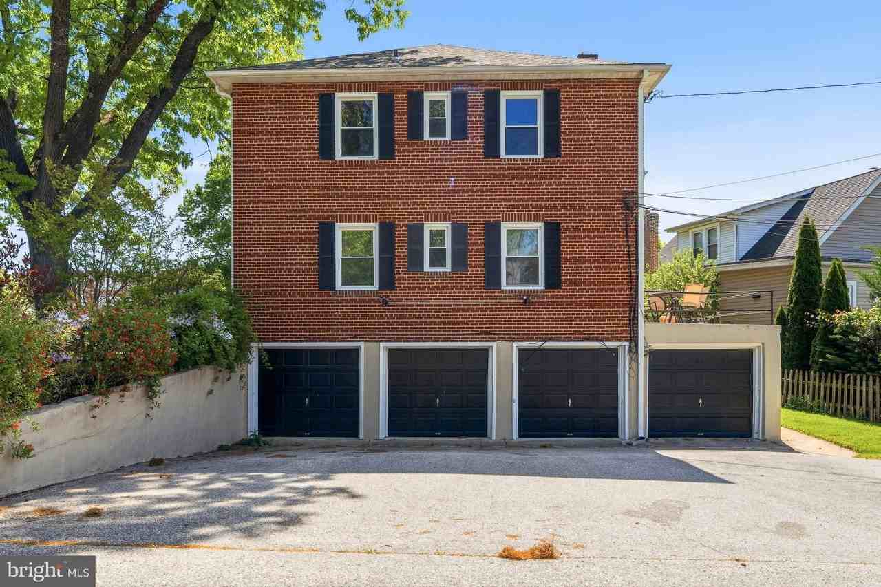 500 Park Ave #2E - Photo 3 of 23