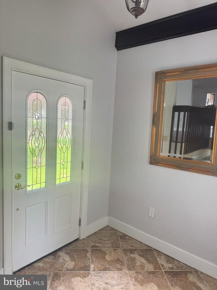 3424 Shady Ln - Photo 3 of 18