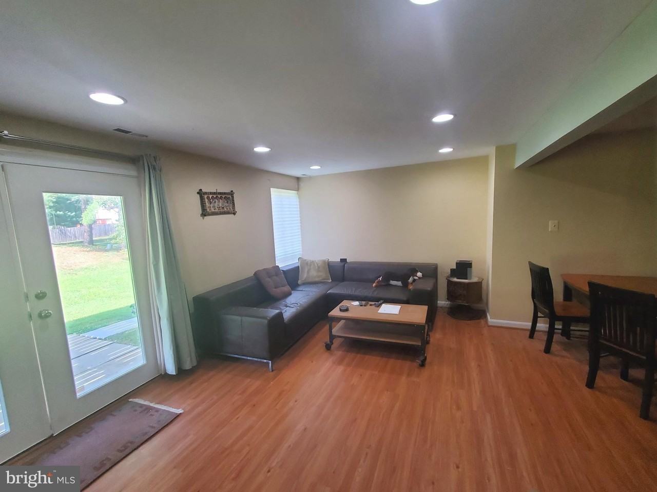 1610 Nordic Hill Cir - Photo 3 of 17