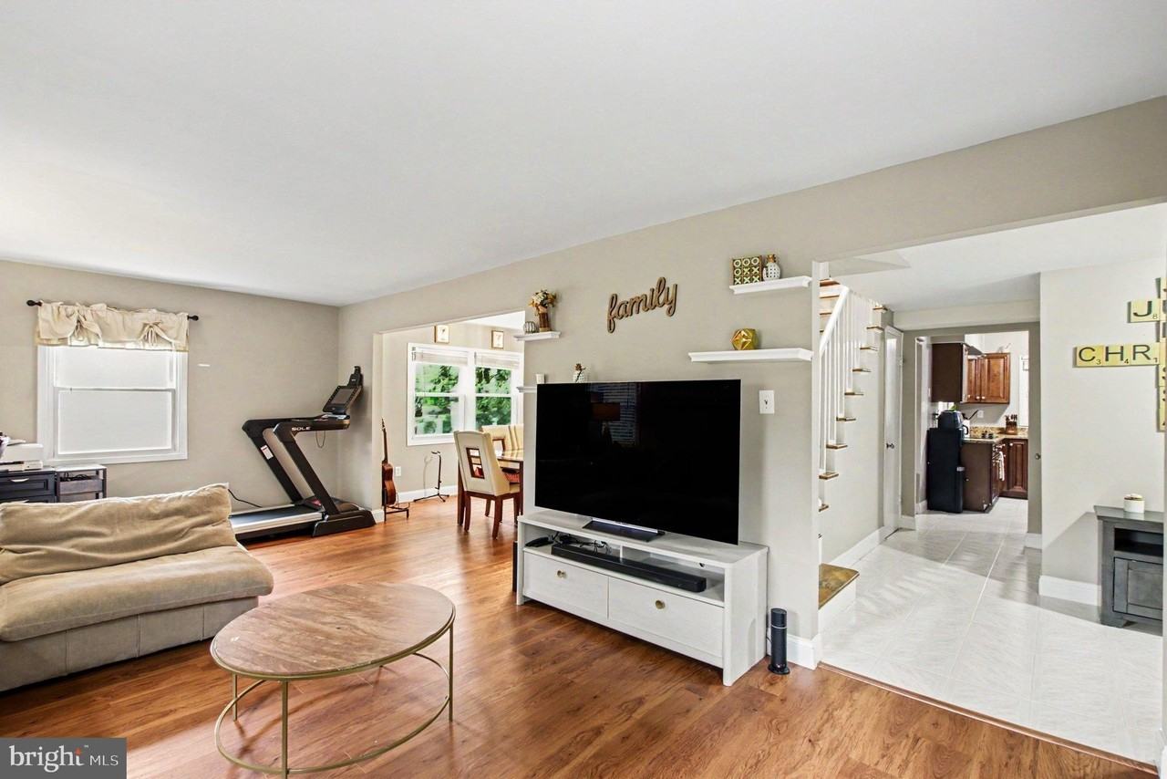 1405 Peachwood Ln - Photo 6 of 35