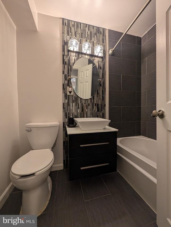 7103 Donnell Pl #D5 - Photo 7 of 15